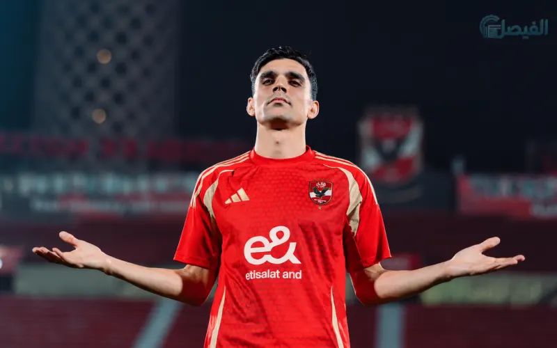 تجديد عقد أشرف بن شرقي