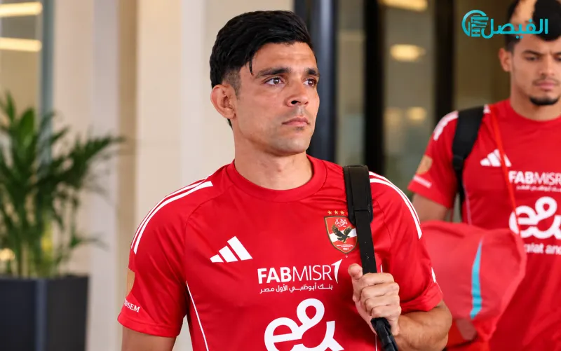 عقد بن شرقي مع الأهلي