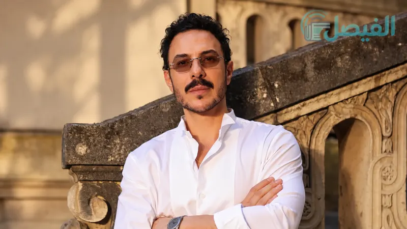 باسل خياط بإطلالة أنيقة.. عودة مرتقبة إلى الدراما السورية عبر «كولومبيا»
